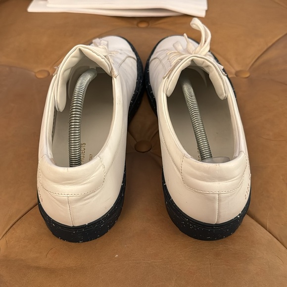 Common Projects White Sneakers EU44 - Picture 4 of 6